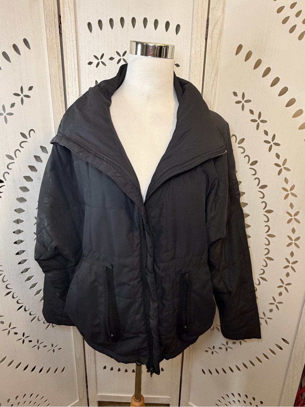 POL Black Women's Puffer Jacket with Wide Collar